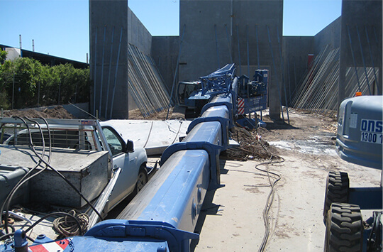 Crawler crane boom collapse on a construction site in Darra Brisbane - Forensic engineering at Field Engineers